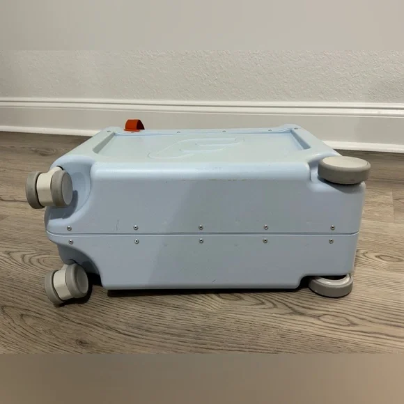 JetKids by Stokke BedBox Kid's Ride-On Suitcase Light Blue Clean W/bedding pad - Picture 6 of 11